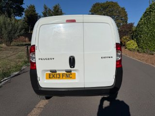 /photos/13327/3d2ca0f2-1122-4b6d-aa6d-b366aab57002_i320x240.jpg