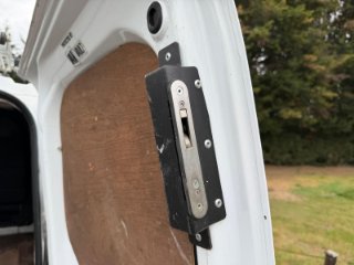 /photos/13327/8eb8e149-3d44-450b-2c99-003d0df53ee8_i320x240.jpg